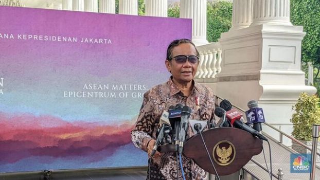 Sampaikan Laporan Proyek BTS yang Seret Johnny Plate, Mahfud Buka-bukaan ke Jokowi